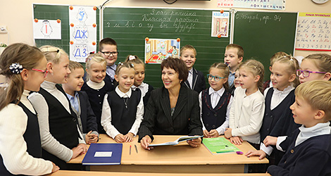 Около 1 млн учащихся приступают к занятиям в общеобразовательных учреждениях Беларуси 1 сентября