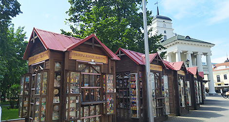 Souvenir stores near the Minsk Town Hall