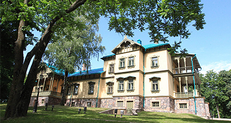 Loshitsa Palace and Park Ensemble in Minsk