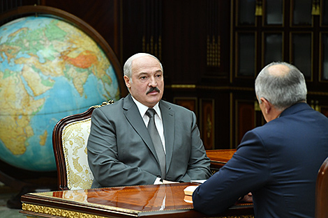 Lukashenko meets with Belarus PM to receive his report
