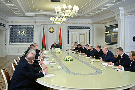 Lukashenko holds meeting to discuss Polesie development