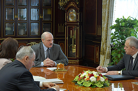 Belarus president concerned about layoffs in private companies