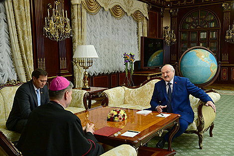 Lukashenko to apostolic nuncio: Europe needs a new peace treaty