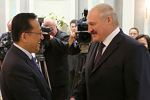 Lukashenko in favor of enhancing interregional cooperation with Indonesia