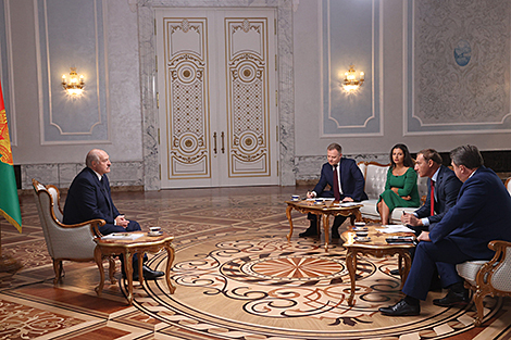 Lukashenko gives interview to Russia's leading media outlets