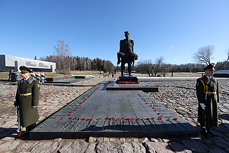 Lukashenko: Mournful sound of Khatyn bells breaks the hearts of millions of people around the world
