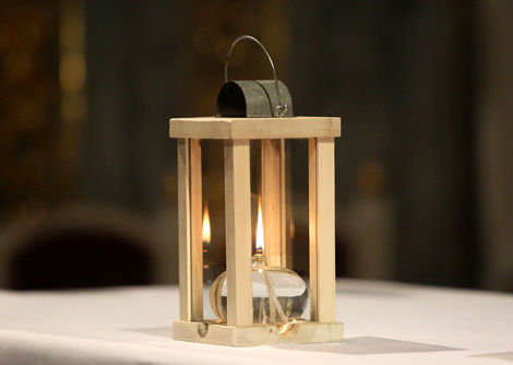 Peace Light from Bethlehem arrives in Belarus