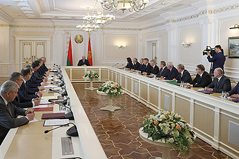 Lukashenko unveils details of Sochi talks with Putin