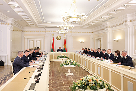 Lukashenko urges to regulate rental housing issues
