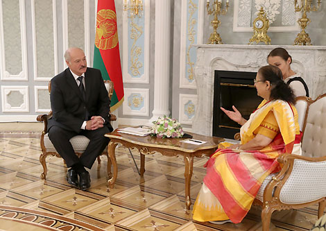 Lukashenko suggests giving powerful impetus to Belarus-India economic contacts