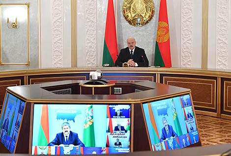 Lukashenko: We need to harvest at least 9.5m tonnes of grain in 2019