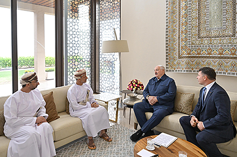 Lukashenko gets familiar with implementation of Belarus-Oman cooperation roadmap