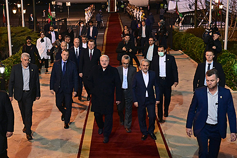 Lukashenko arrives in Tehran on official visit