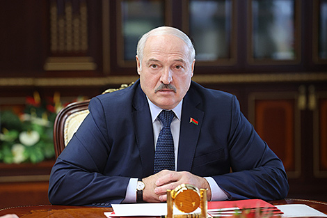 Lukashenko describes devotion to nation, state as key qualities of executive personnel