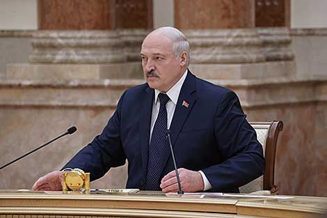 Lukashenko: We will decapitate anyone who wants to disrupt peace and calm in Belarus