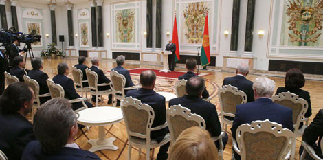 Distinguished Belarusians honored with state awards
