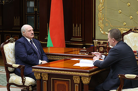 Lukashenko assesses economic performance of Minsk Oblast