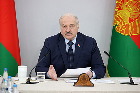 Lukashenko: Time to demand results from Vitebsk Oblast agribusiness associations