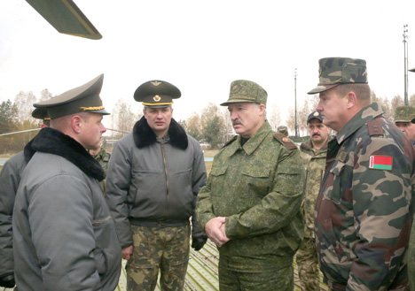 Belarus president orders to improve military personnel training system