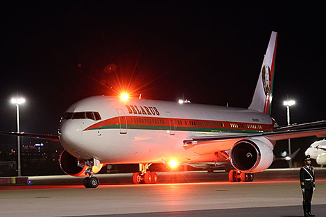 Lukashenko arrives in China on visit