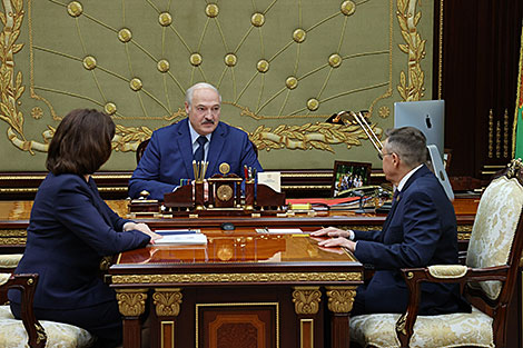 Lukashenko comments on oil production prospects in Belarus