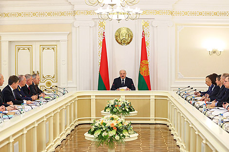 Lukashenko demands new anti-drug measures