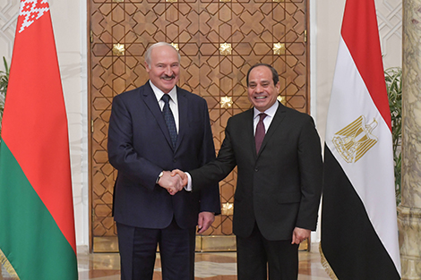 Lukashenko meets with Egypt president