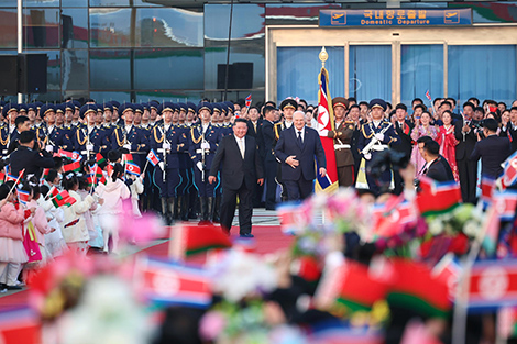 Kim Jong Un sees Lukashenko off as Belarusian leader concludes DPRK visit