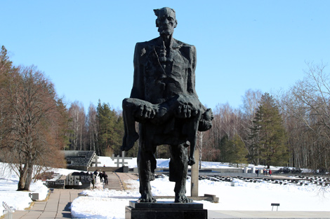 Lukashenko: Belarusians will always remember the appalling tragedy of Khatyn