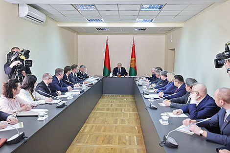 Lukashenko criticizes Belarusfilm's performance