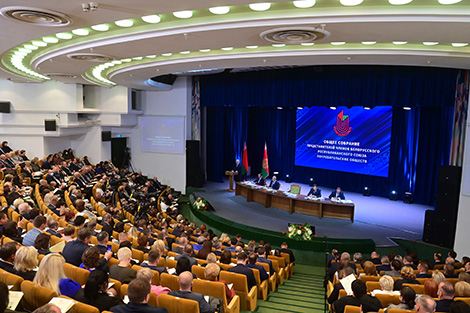 Lukashenko: Consumer societies remain relevant, useful to people