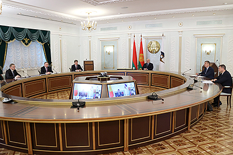 Lukashenko urges EAEU countries to unite, act as one