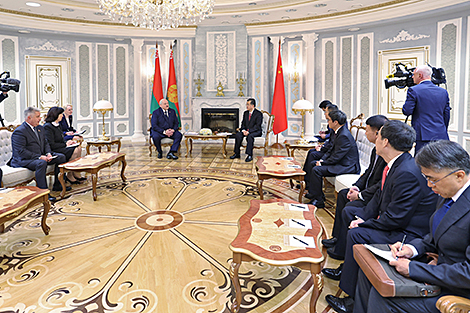 Lukashenko: Belarus is ready to expand cooperation with China through joint projects