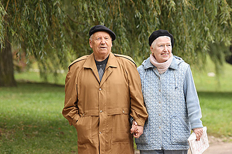 Lukashenko congratulates senior citizens on Day of Older Persons