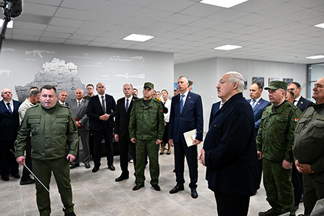 Lukashenko: Domestic weapons are foundation of any army