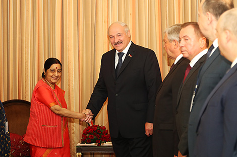 Lukashenko hopes for 'new level' in Belarus-India relations