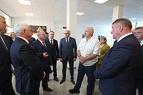 Lukashenko calls to explore LED lamp market more actively