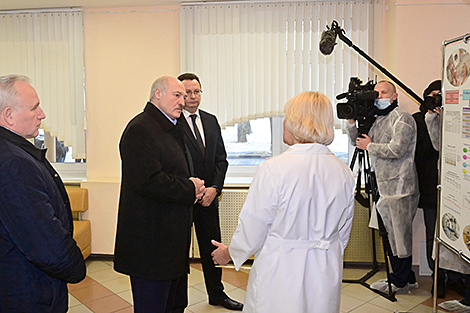 Lukashenko arrives in Vitebsk Oblast to study coronavirus response