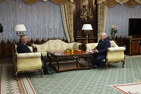 Lukashenko meets with Rogozin, pledges support for common ideas