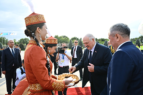 Lukashenko arrives in Kyrgyzstan on working visit