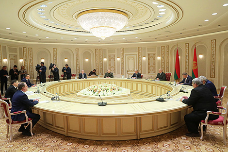 Lukashenko: Belarus attaches close attention to BelNPP construction