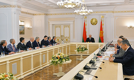 Belarus president urges to step up efforts to develop digital economy