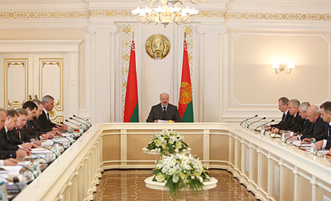 Belarus president in favor of democratic, calm parliamentary elections