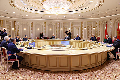 Lukashenko: Belarus, Russia stake high hopes on cooperation in manufacturing sector
