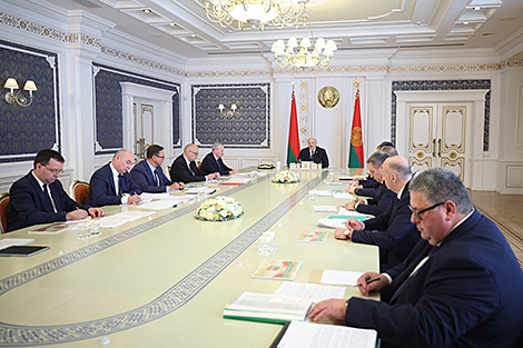 Lukashenko calls for more effort to develop biopharmaceutics in Belarus Lukashenko calls for more effort to develop biopharmaceutics in Belarus