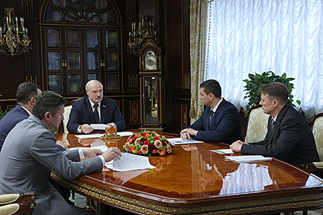 Lukashenko urges to finally decide on form to university entrance exams