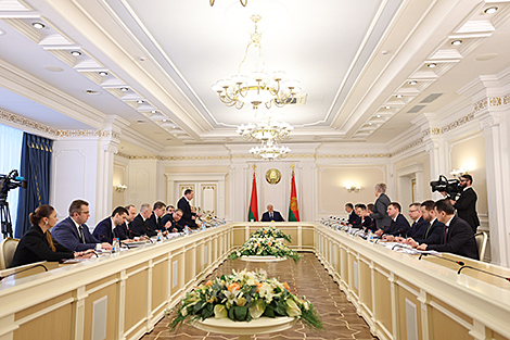 ‘Dictatorship supported by people”. Why Lukashenko introduced price controls
