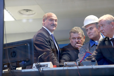 Lukashenko inaugurates new production line at BMZ