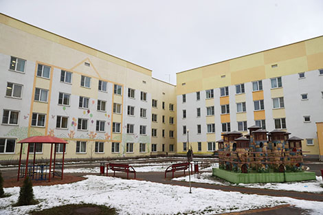 Lukashenko visiting Minsk Children’s Infectious Diseases Hospital