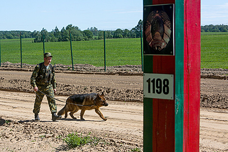 Lukashenko sends Border Guard Day greetings to border guard community